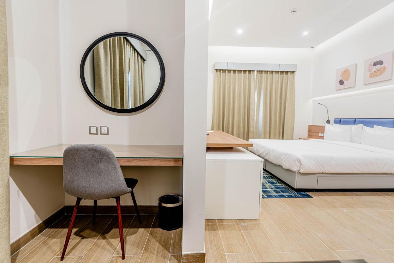 Resivation Hotel Dubaï Extérieur photo
