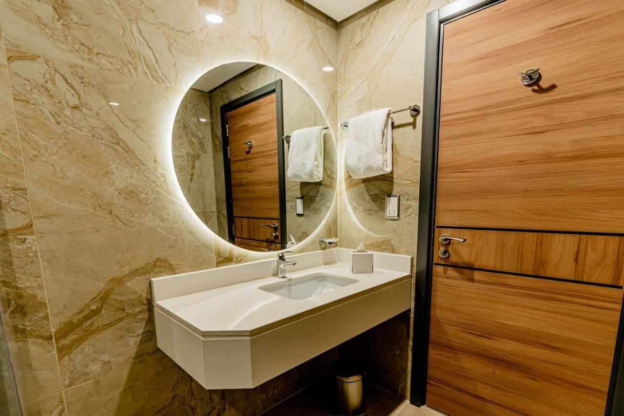 Resivation Hotel Dubaï Extérieur photo