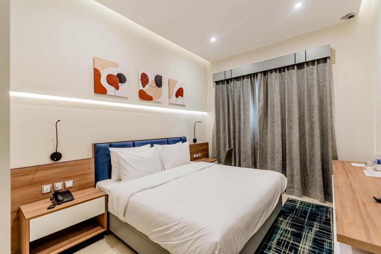 Resivation Hotel Dubaï Extérieur photo